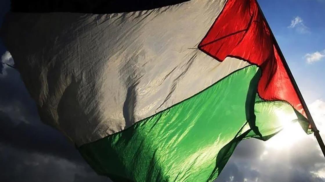 Filistin'in yanında, emperyalizmin tam karşısındayız!