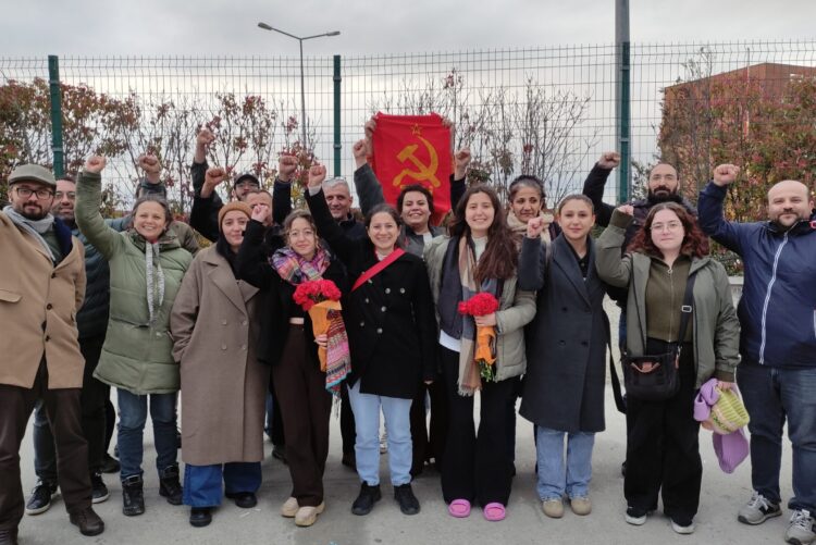 İstibdat kaybedecek, halk kazanacak