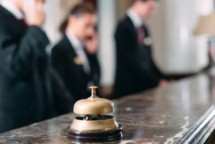 AKP ve patronlar ele ele, yeni oyunlar peşinde: Hafta tatili hakkımızı yedirmeyelim!