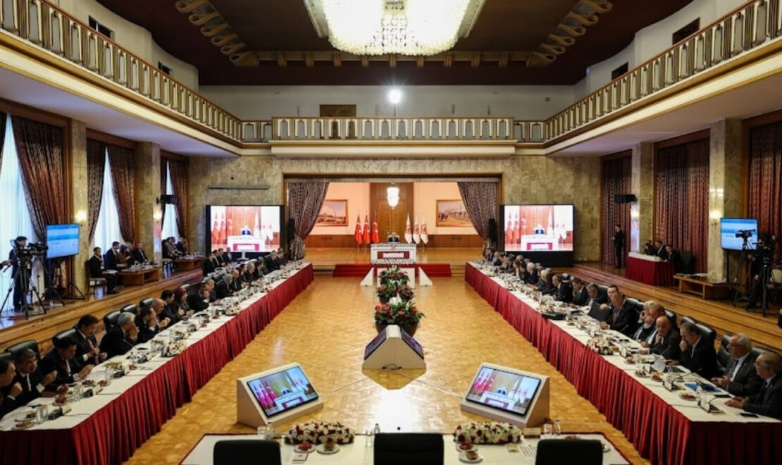 AKP ve MHP iktidarından demokrasi çıkmaz!