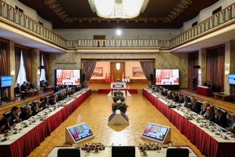 AKP ve MHP iktidarından demokrasi çıkmaz!