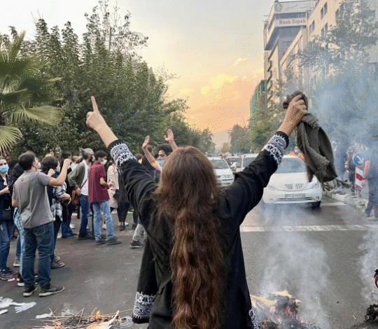 EMPERYALİZMİN İRAN’A MÜDAHALESİNE HAYIR!