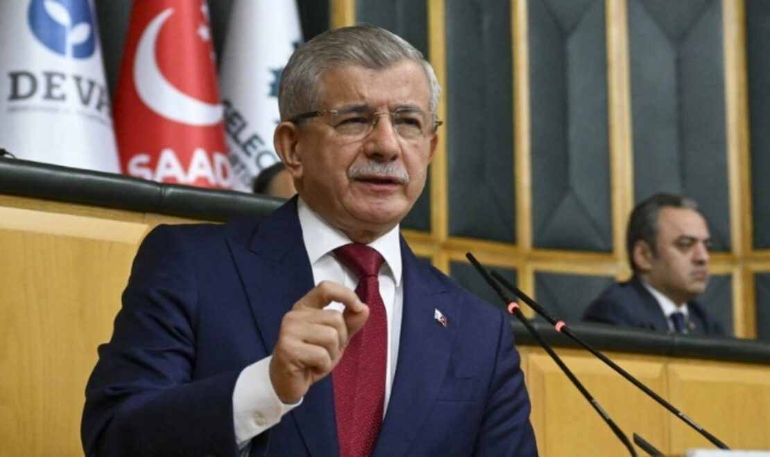 Ahmet Davutoğlu siyaseti bırakmalıdır!