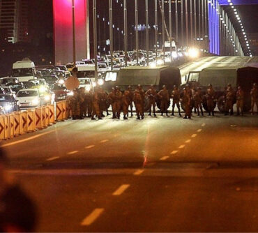 15 Temmuz darbesi AKP’yle sürüyor!