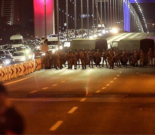 15 Temmuz darbesi AKP’yle sürüyor!