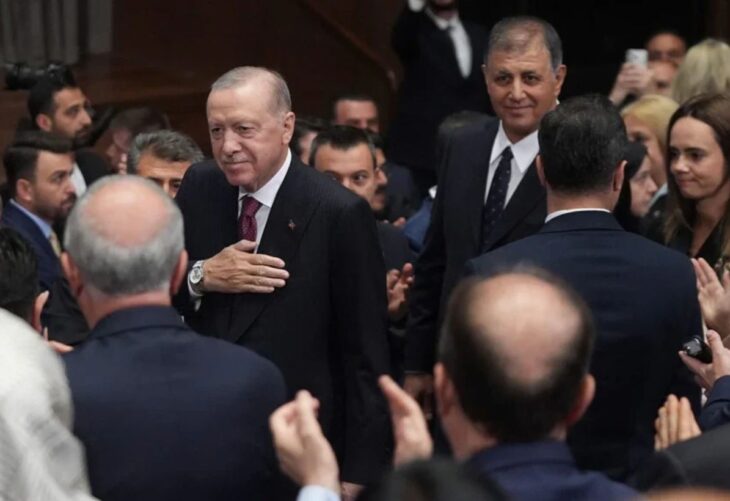 CHP’den AKP’ye geçenlere ve oylarını AKP gitsin diye veren yurttaşlara bir çift sözümüz var!