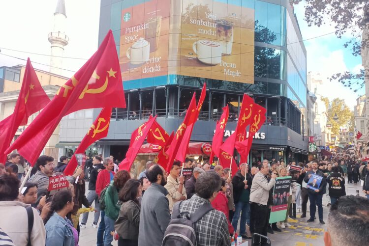 TKH’den fon soygununa tepki: AKP’ye “temizlik” kargosu gönderildi