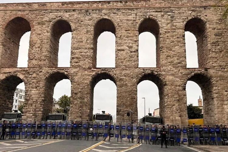 Esas suçlu 1 Mayıs’ı yasaklayanlardır  Tüm 1 Mayıs gözaltıları ve tutuklamaları serbest bırakılsın!