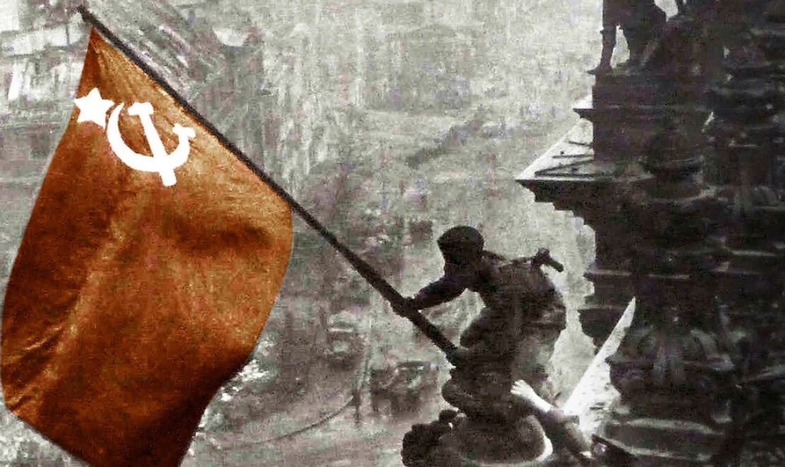 İnsanlığın kurtuluşu için orak çekiç yukarı!