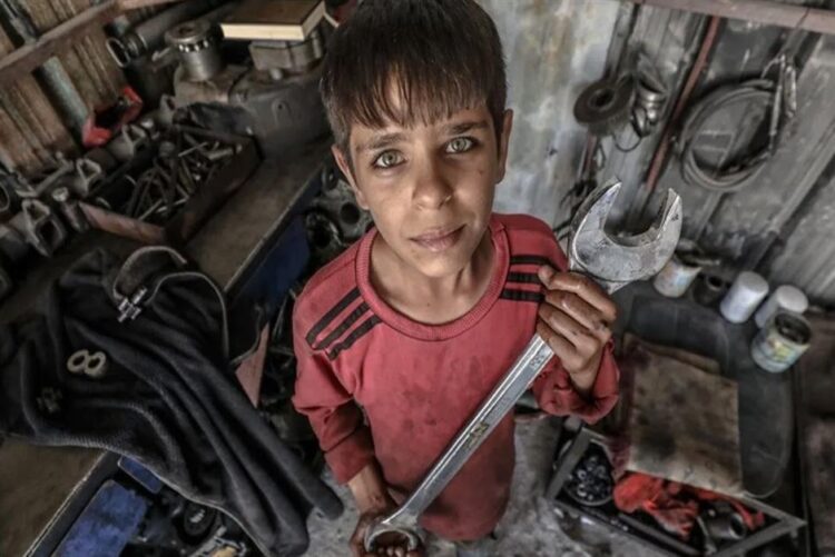 “Mesleki eğitim” bahanesiyle gençleri “ücretli kölelere” çeviremezsiniz!