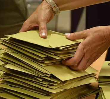 Bu oyunu ancak halk bozabilir